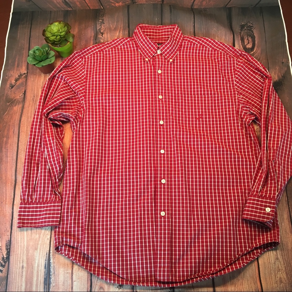 NAUTICA Red & White Checkered Dress Shirt L